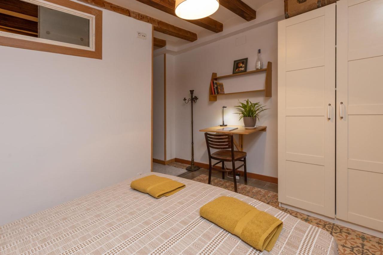 Aparteasy - Central Gracia Apartments Barcelona Exteriör bild